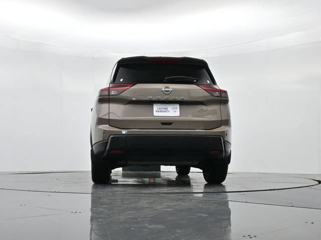 Used 2025 Nissan Rogue SV FWD image 39