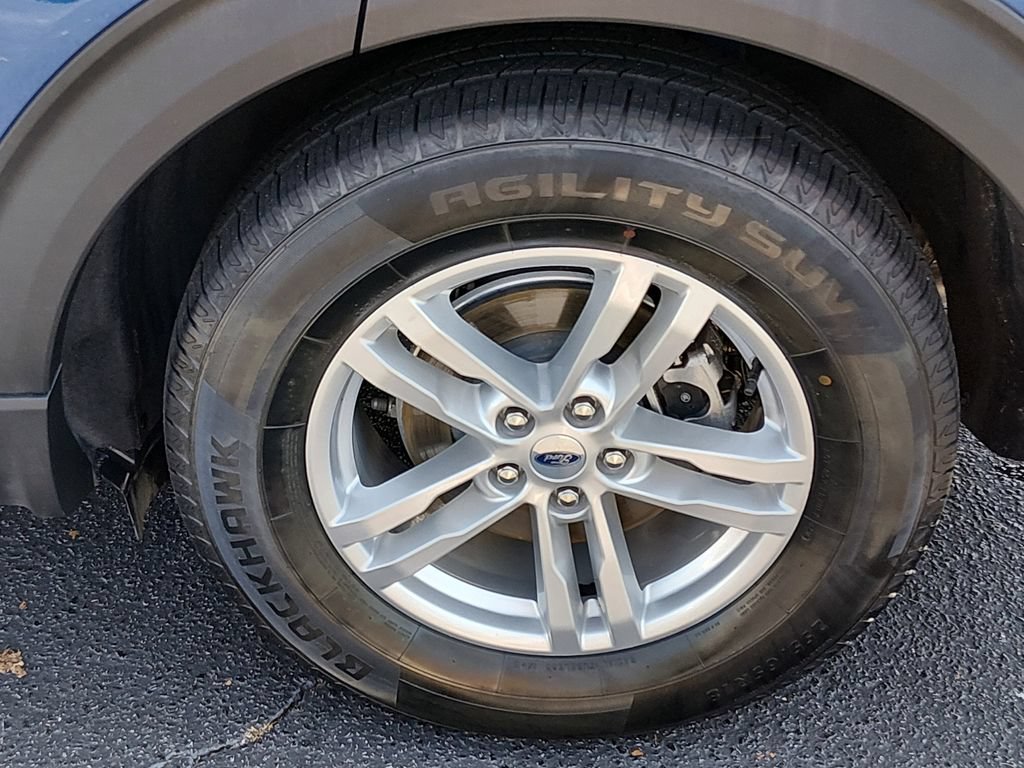 Certified 2023 Ford Explorer XLT w/ Equipment Group 202A RWD image 18