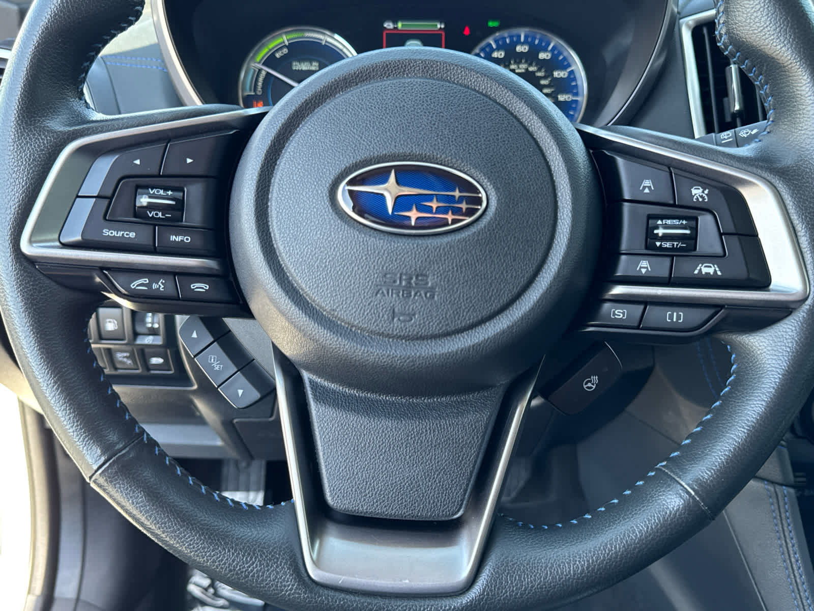 Used 2022 Subaru Crosstrek Hybrid w/ Moonroof Package w/Navigation AWD/4WD image 29