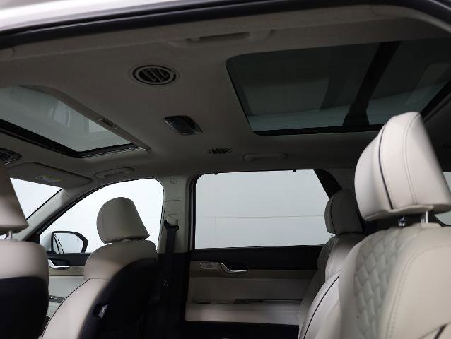 Used 2022 Hyundai Palisade Limited w/ Cargo Package AWD/4WD image 21