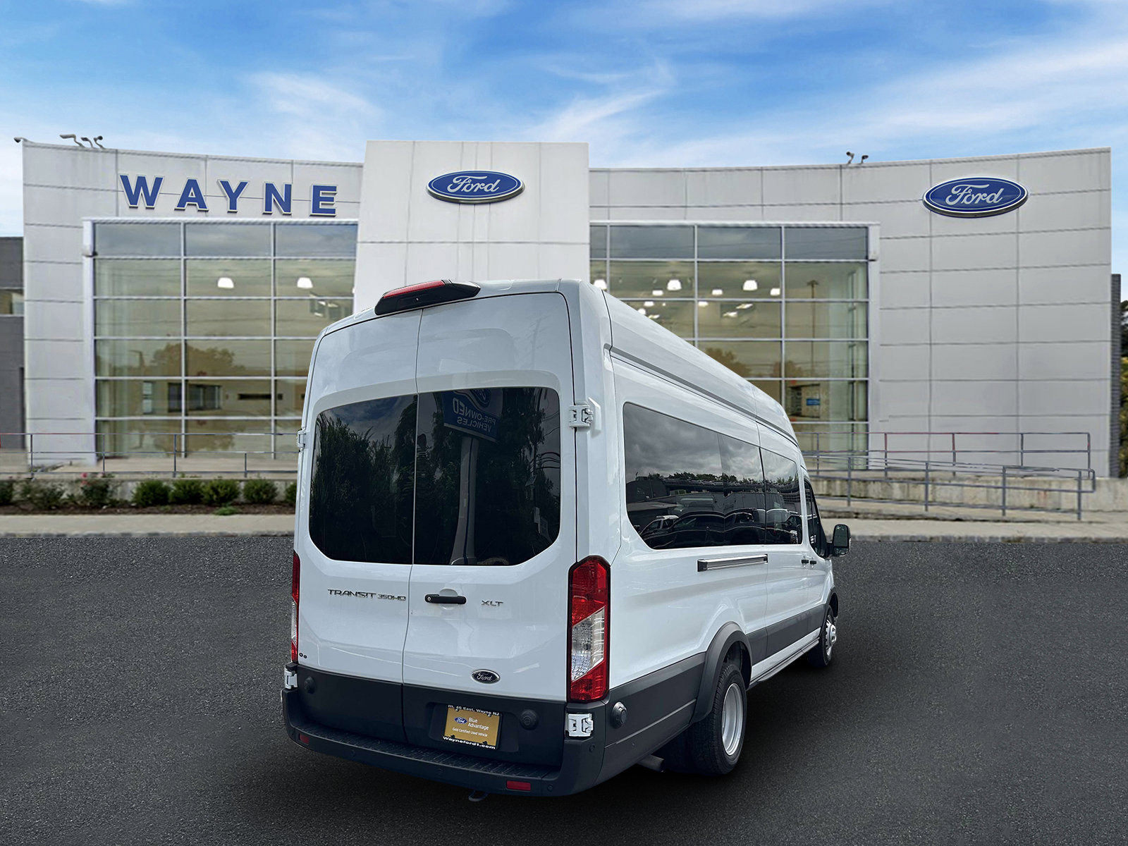 Certified 2024 Ford Transit 350 XLT RWD image 5