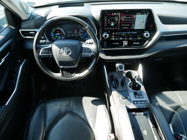 Used 2021 Toyota Highlander Platinum AWD/4WD image 13