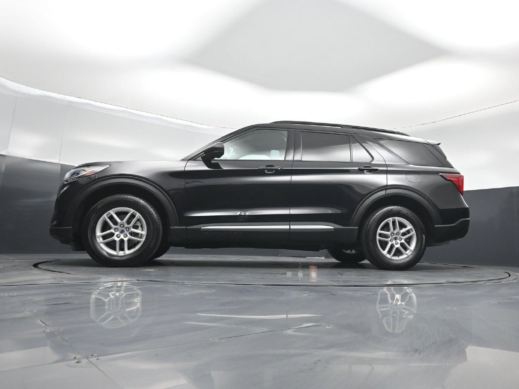 Certified 2025 Ford Explorer Active AWD/4WD image 54
