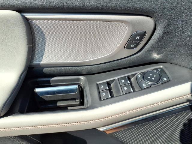 Certified 2025 Ford Expedition Active AWD/4WD image 24