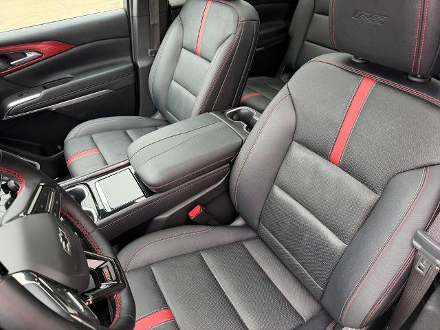 Used 2024 Chevrolet Traverse RS AWD/4WD image 12