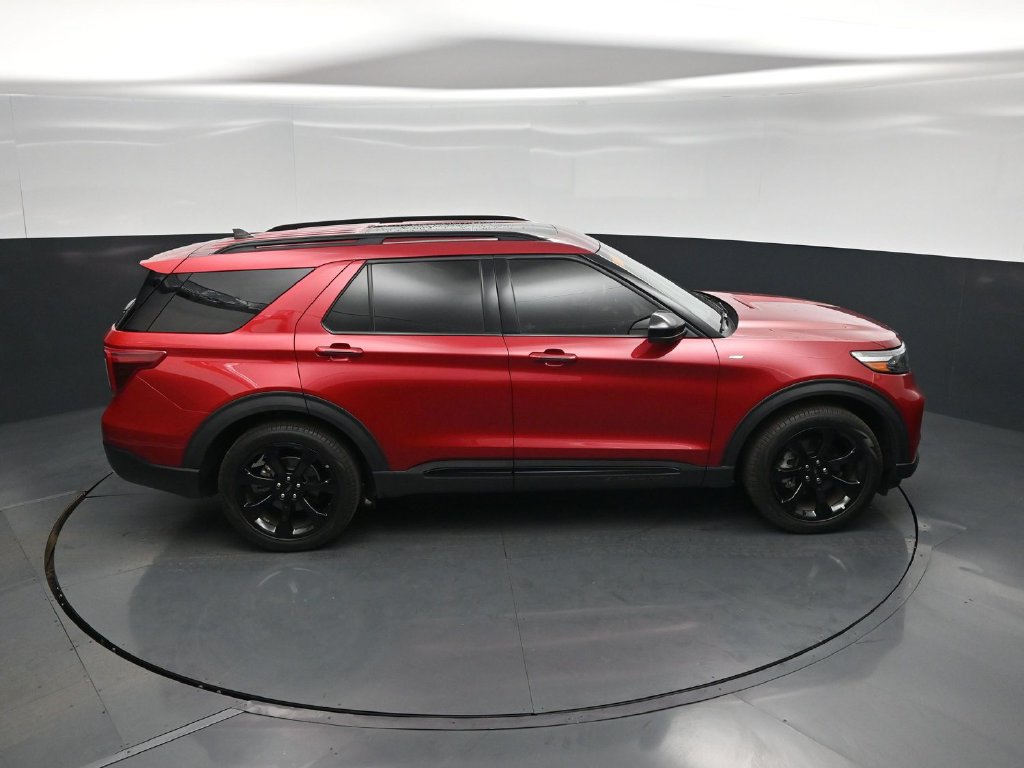 Certified 2024 Ford Explorer ST-Line w/ Class IV Trailer Tow Package RWD image 40