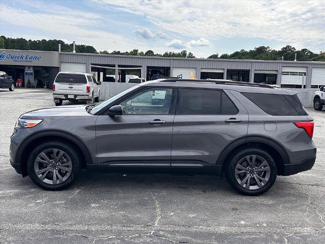 Certified 2023 Ford Explorer XLT w/ Equipment Group 202A RWD image 6