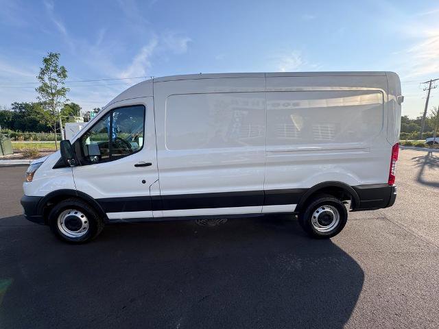 Certified 2023 Ford Transit 250 Medium Roof image 4