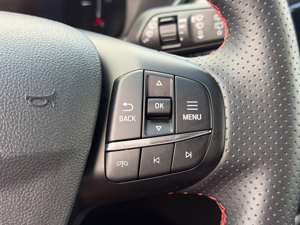 Certified 2025 Ford Escape ST-Line FWD image 35