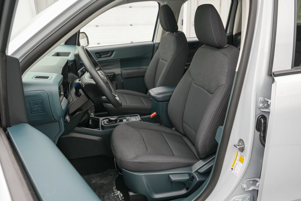 Certified 2025 Ford Maverick XL FWD image 12