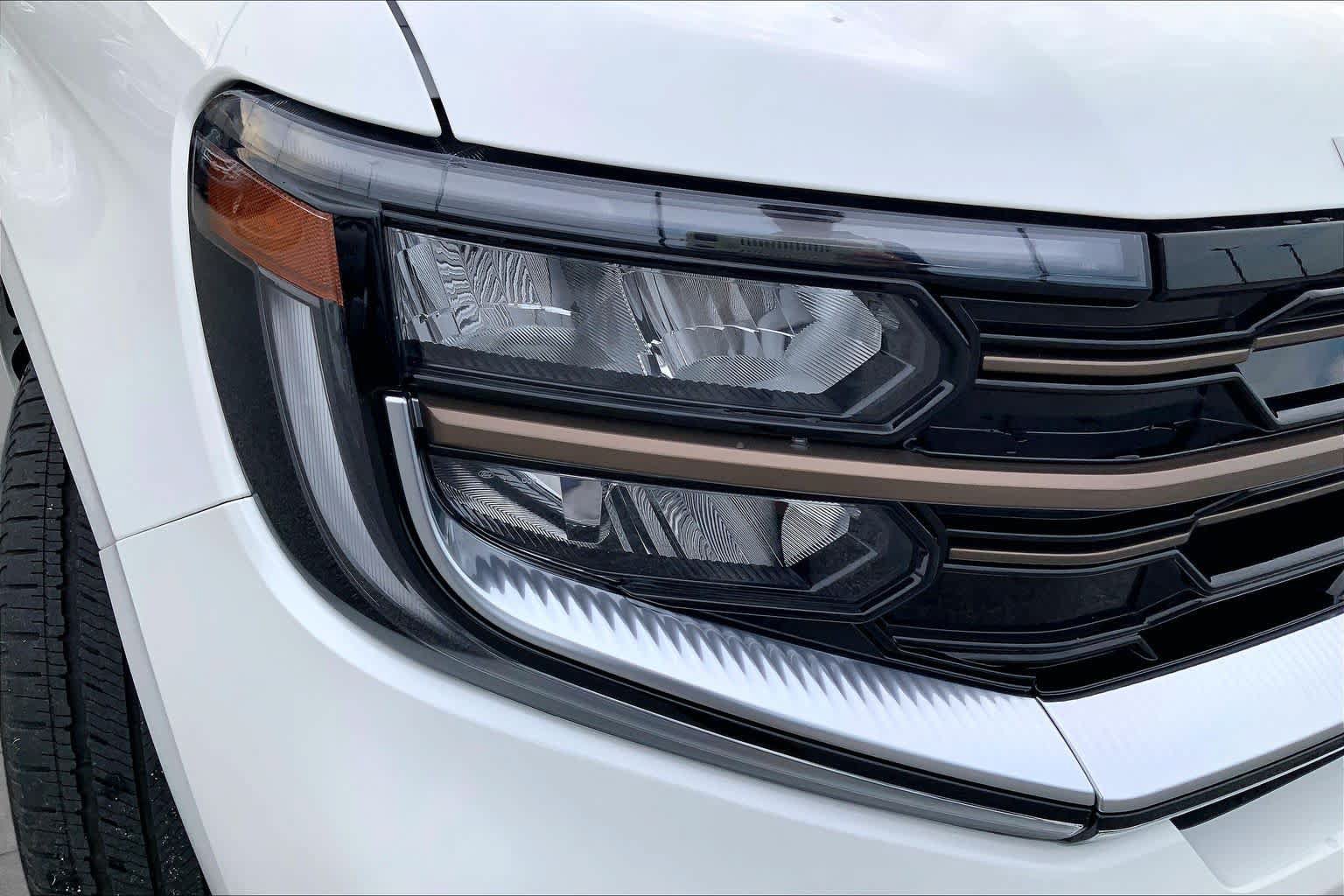 Certified 2025 Ford Expedition King Ranch AWD/4WD image 26
