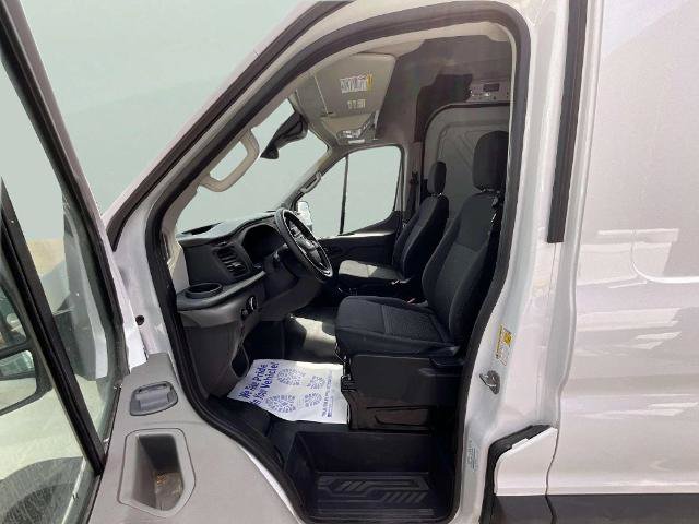 Certified 2024 Ford Transit 250 148 Medium Roof Extended AWD image 13