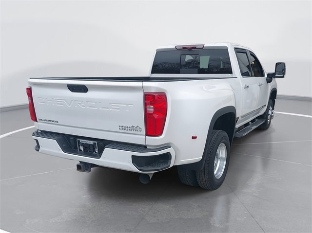 Used 2024 Chevrolet Silverado 3500 High Country w/ Technology Package image 5