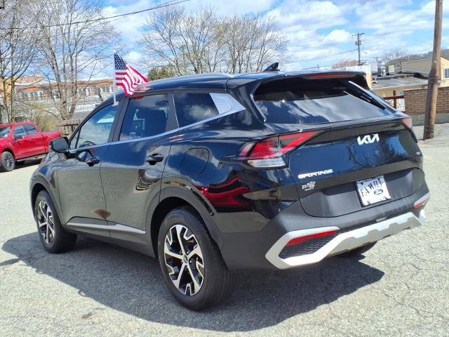 Used 2024 Kia Sportage EX image 2