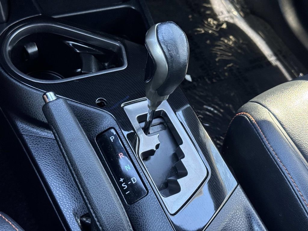 Used 2018 Toyota RAV4 SE w/ Advanced Technology Package image 15