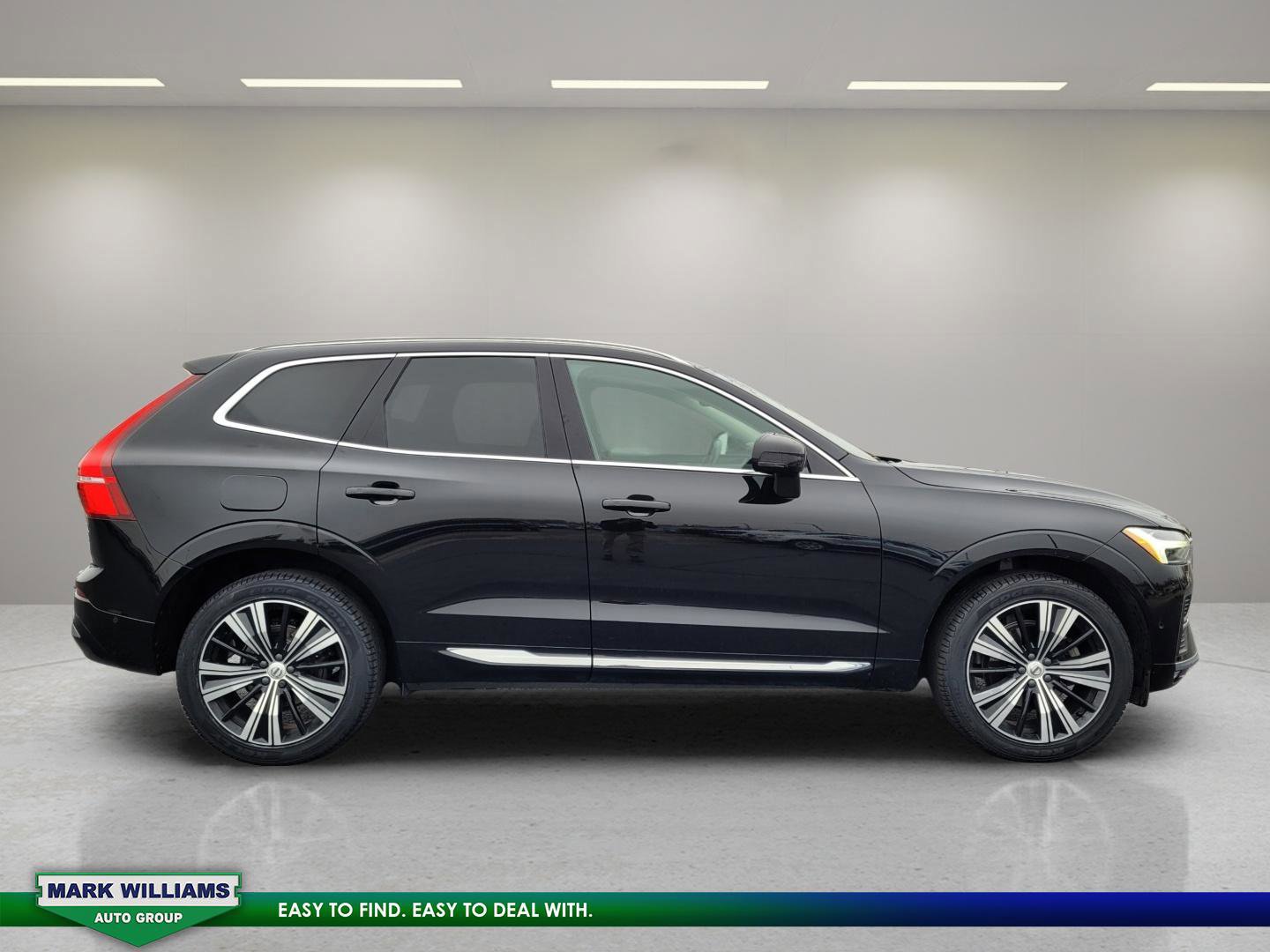 Used 2022 Volvo XC60 B5 Inscription w/ Advanced Package image 6