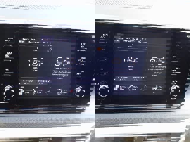 Used 2022 Kia K5 LXS image 21