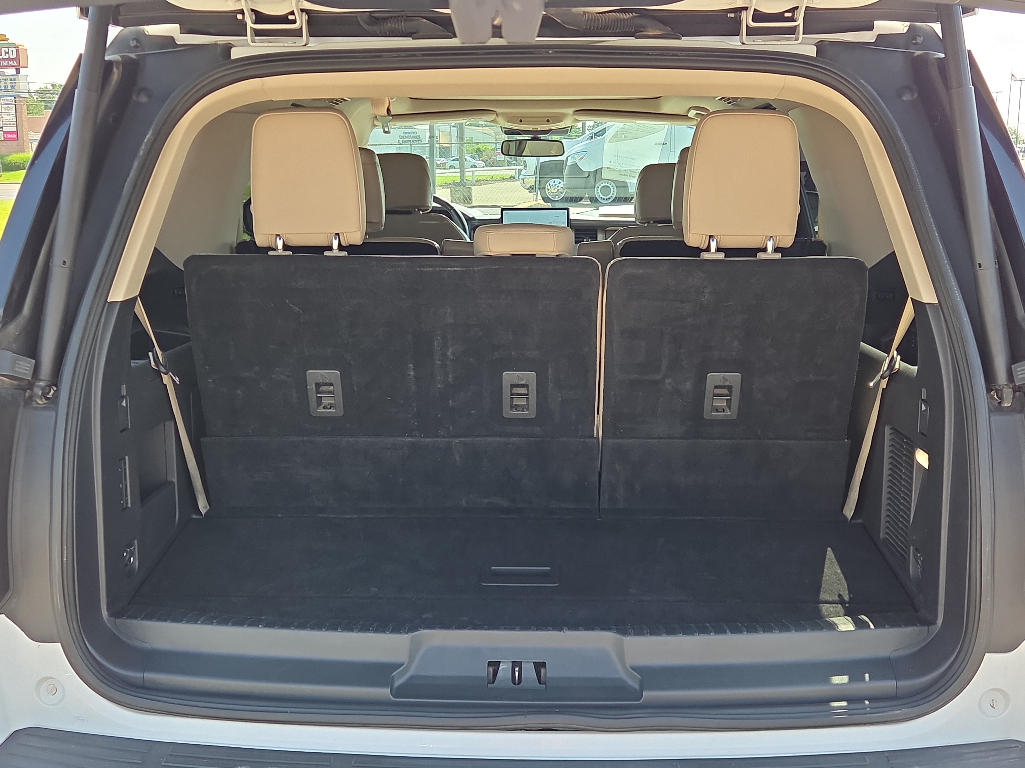 Certified 2024 Ford Expedition Limited RWD image 15