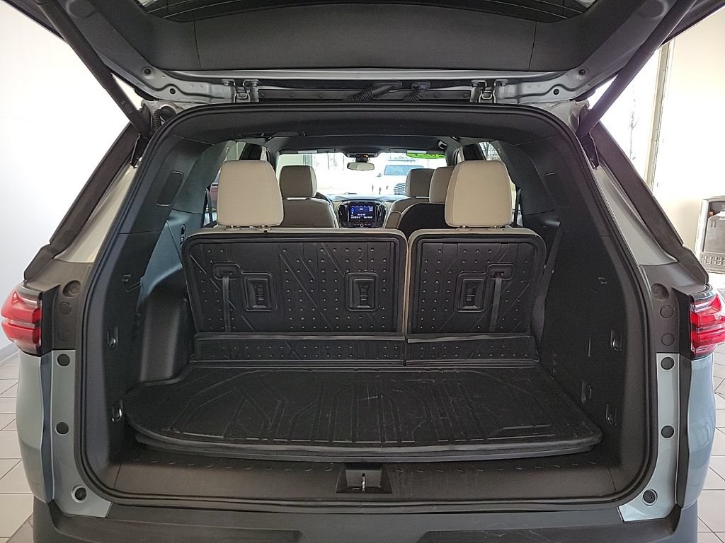 Used 2023 Chevrolet Traverse LT w/ LPO, Floor Liner Package AWD/4WD image 14