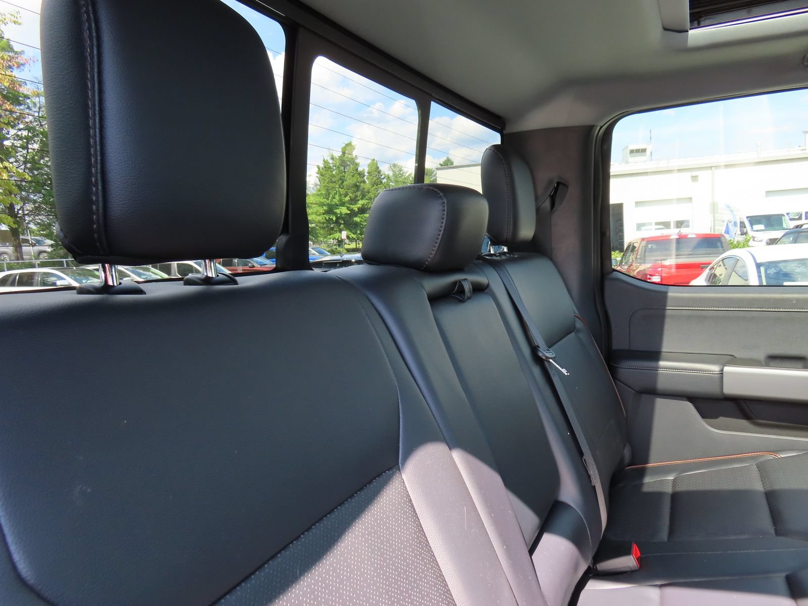 Certified 2025 Ford F350 Lariat w/ Lariat Ultimate Package AWD/4WD image 37