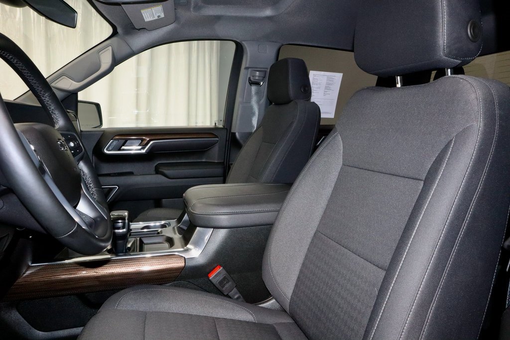 Used 2025 Chevrolet Silverado 1500 RST image 26