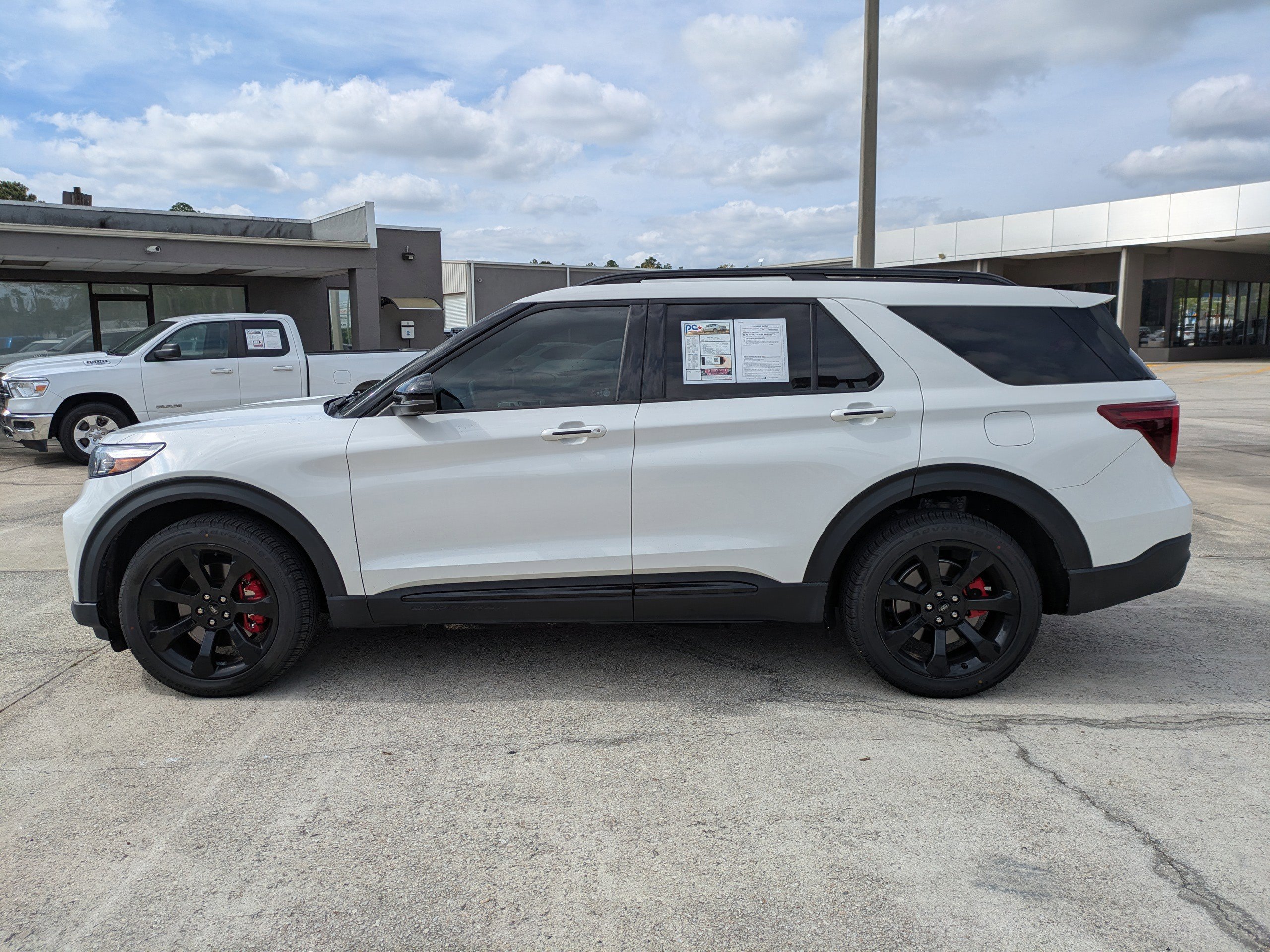 Certified 2023 Ford Explorer ST w/ Equipment Group 401A AWD/4WD image 7