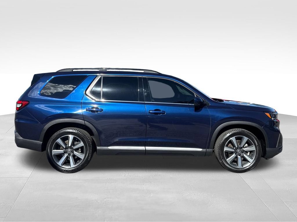 Used 2024 Honda Pilot Elite image 11