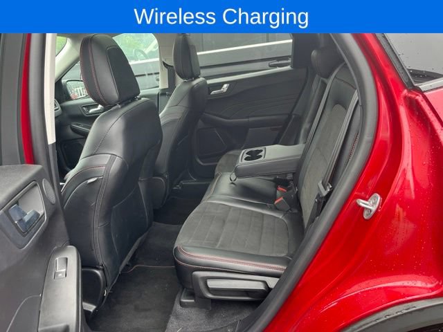 Certified 2022 Ford Escape SEL w/ SEL Stealth AWD Package image 10