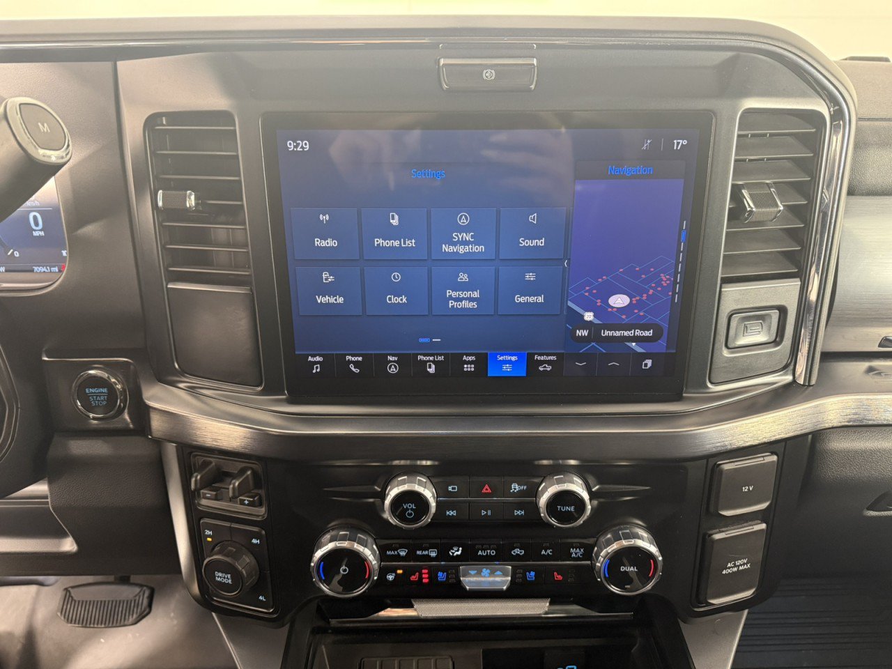 Certified 2025 Ford F250 Lariat AWD/4WD image 20
