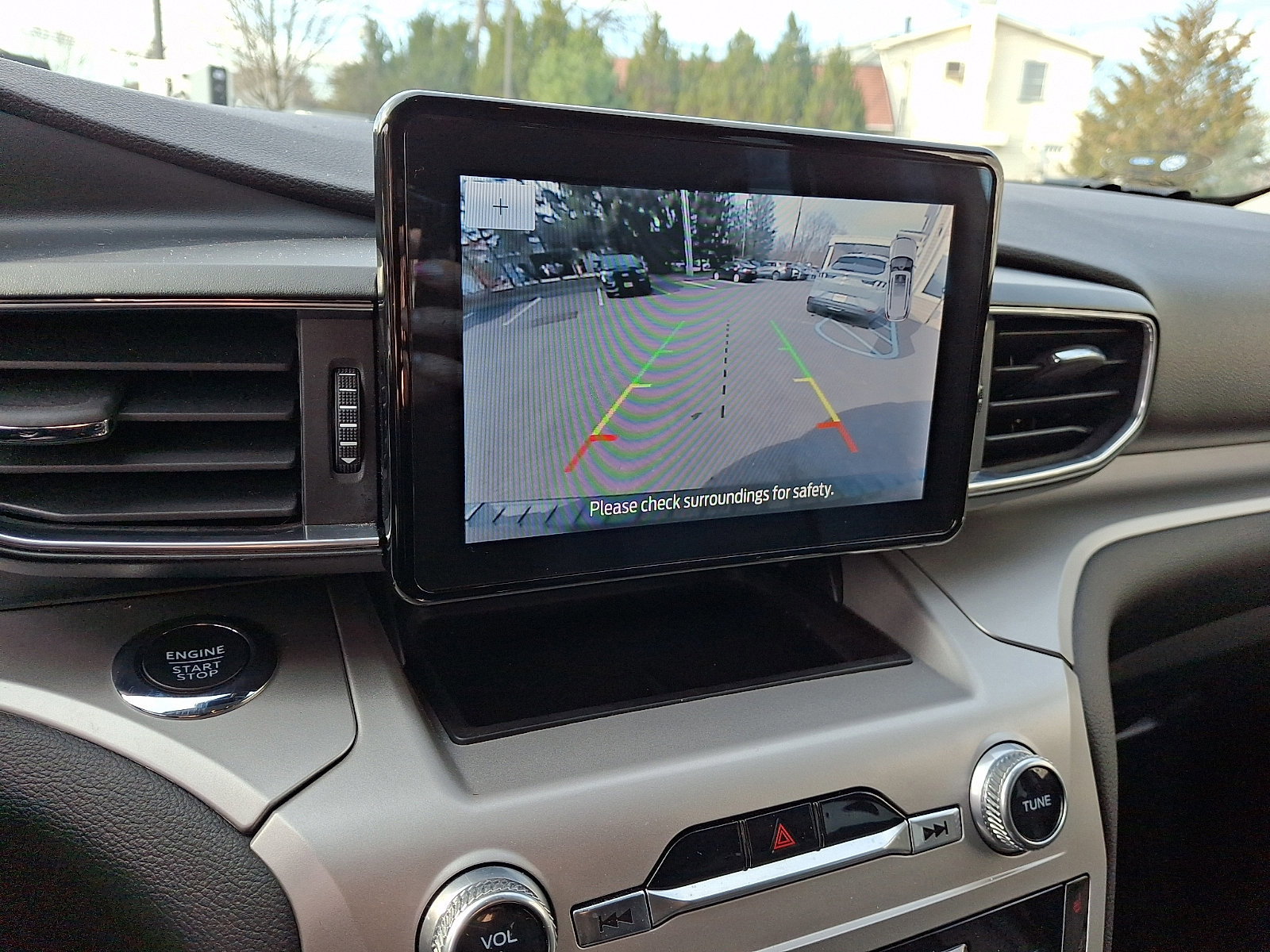 Certified 2022 Ford Explorer XLT w/ Equipment Group 202A image 18