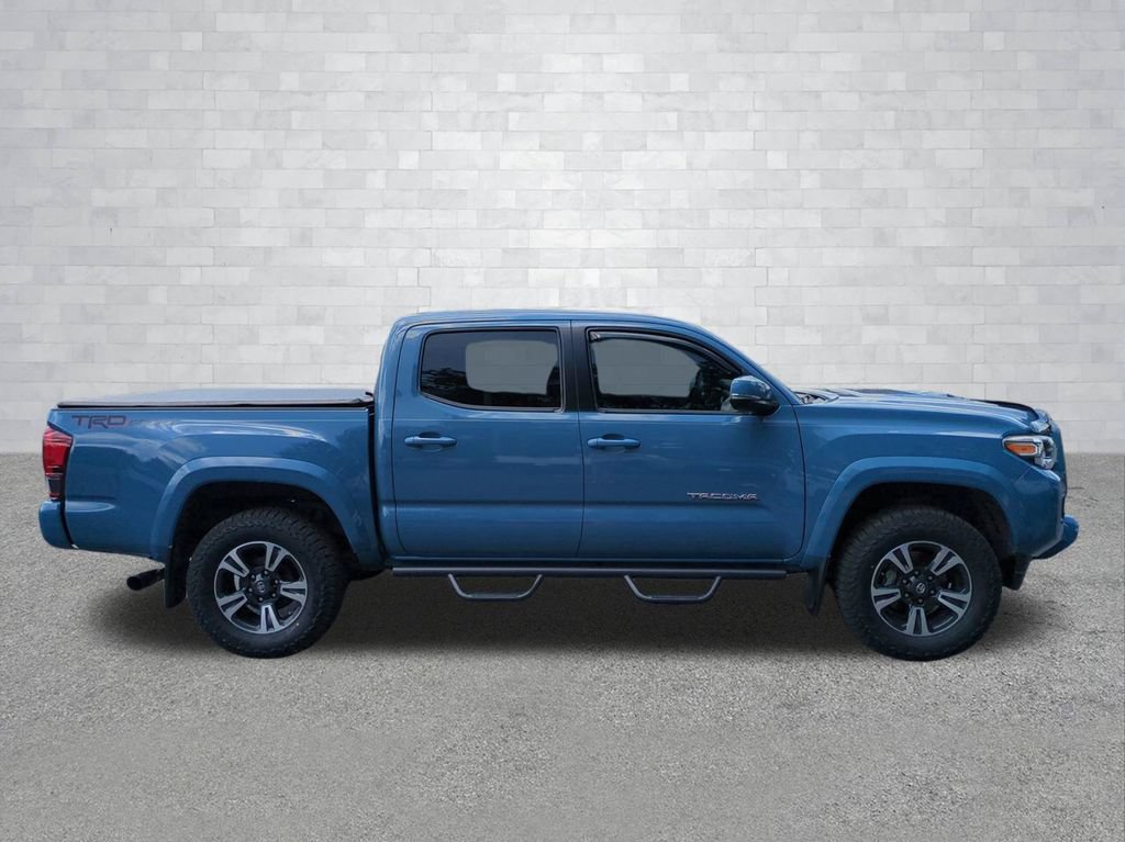Used 2019 Toyota Tacoma TRD Sport RWD image 3