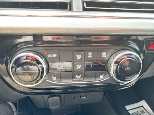 Used 2025 Chevrolet Trax LT w/ Driver Confidence Package image 21