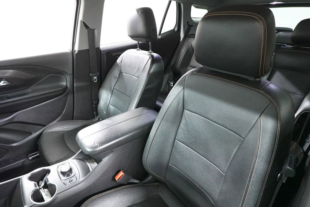 Used 2021 GMC Terrain SLT image 12