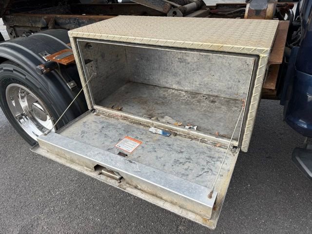 Certified 2017 Ford F550 XL image 14