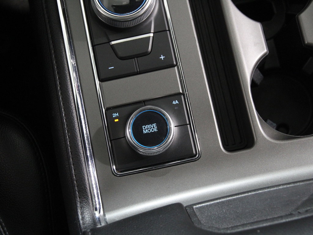 Certified 2020 Ford Expedition XLT w/ Equipment Group 202A image 17