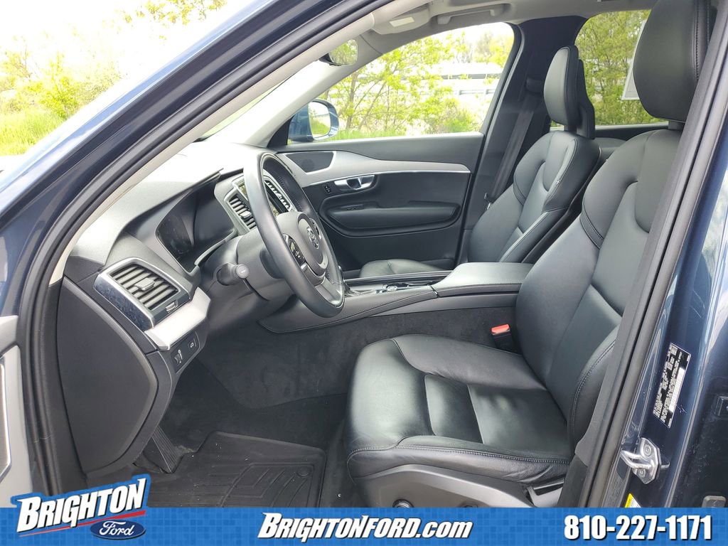 Used 2022 Volvo XC90 T5 Momentum w/ Climate Package AWD/4WD image 10