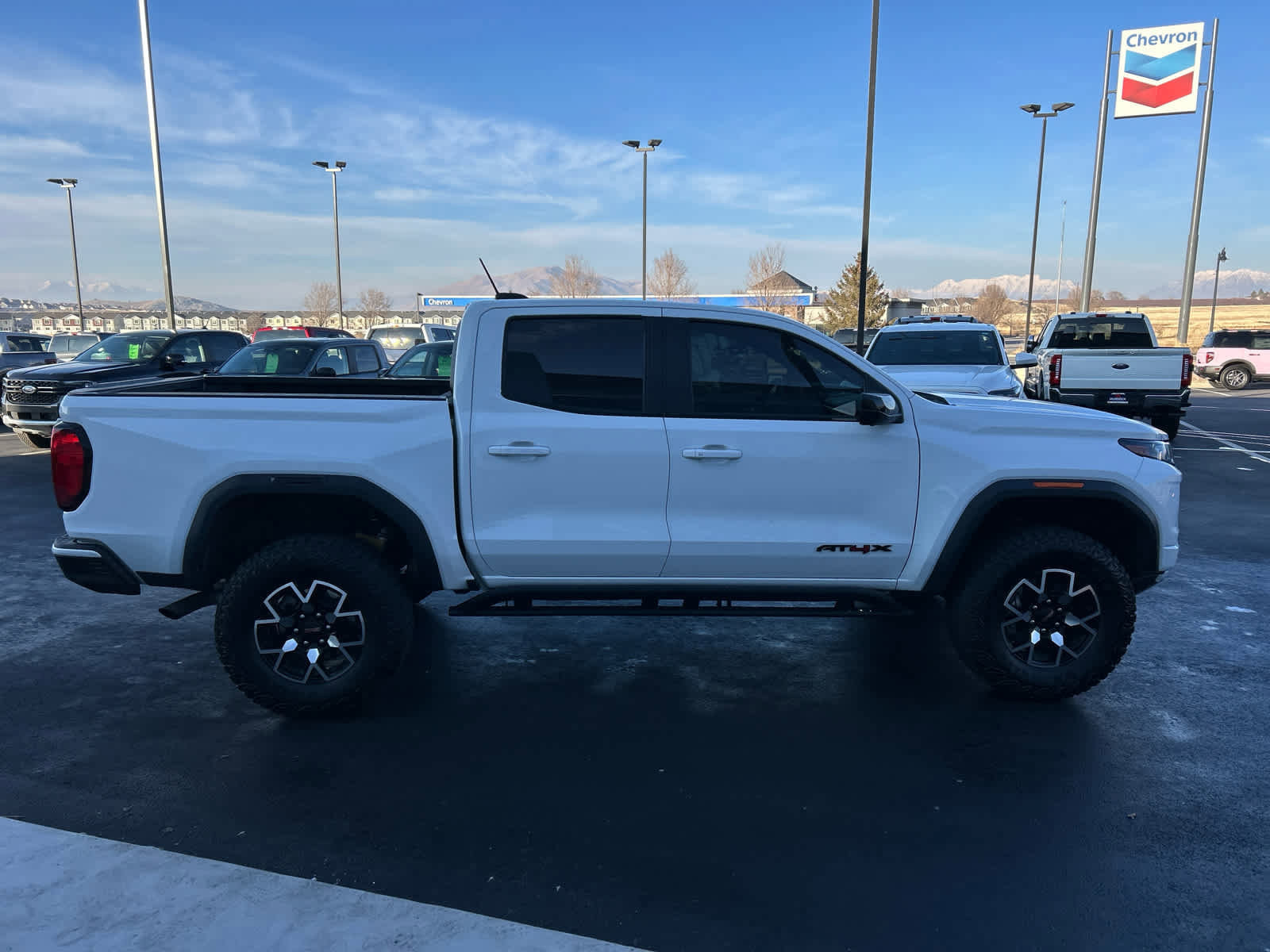 Used 2023 GMC Canyon AT4X image 10