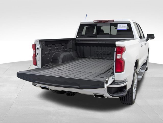 Used 2022 Chevrolet Silverado 1500 High Country w/ High Country Premium Package AWD/4WD image 26