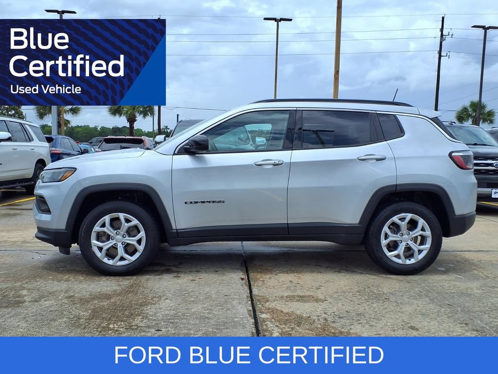 Used 2024 Jeep Compass Latitude AWD/4WD image 8