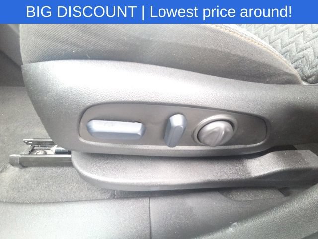 Used 2024 Chevrolet Equinox LT FWD image 29