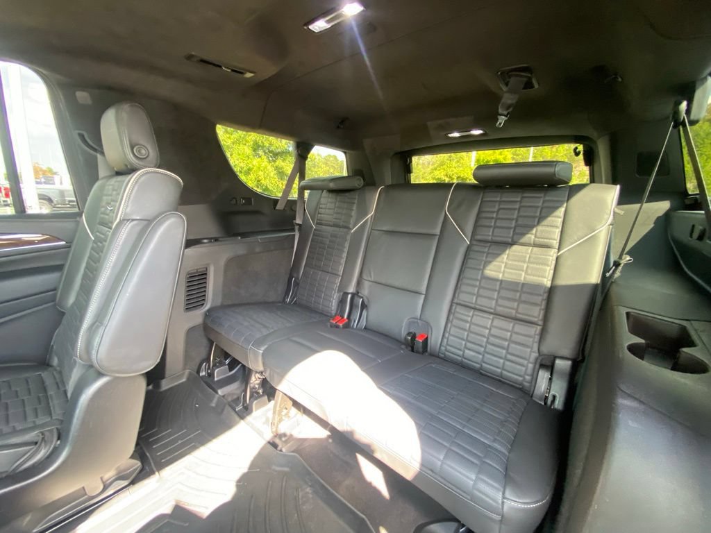 Used 2023 Cadillac Escalade ESV Sport Platinum w/ LPO, ONYX Package AWD/4WD image 26