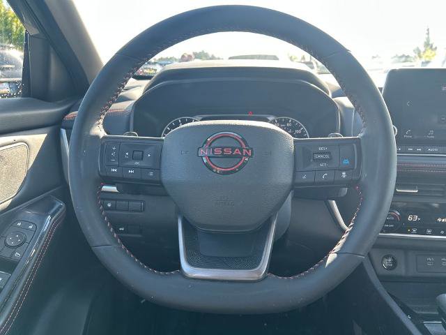 Used 2025 Nissan Rogue SV AWD/4WD image 21