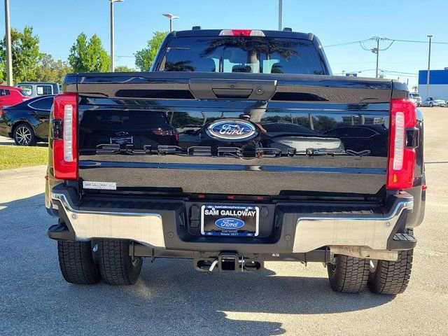 Certified 2025 Ford F450 XLT w/ 360-Degree Camera Package image 3