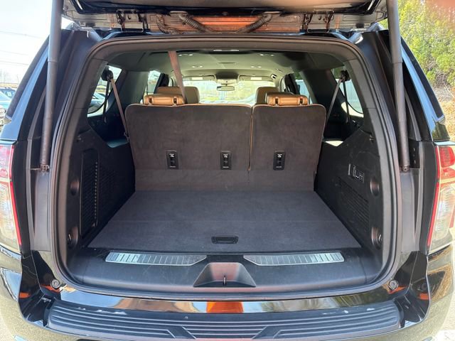Used 2024 Chevrolet Suburban Premier image 11