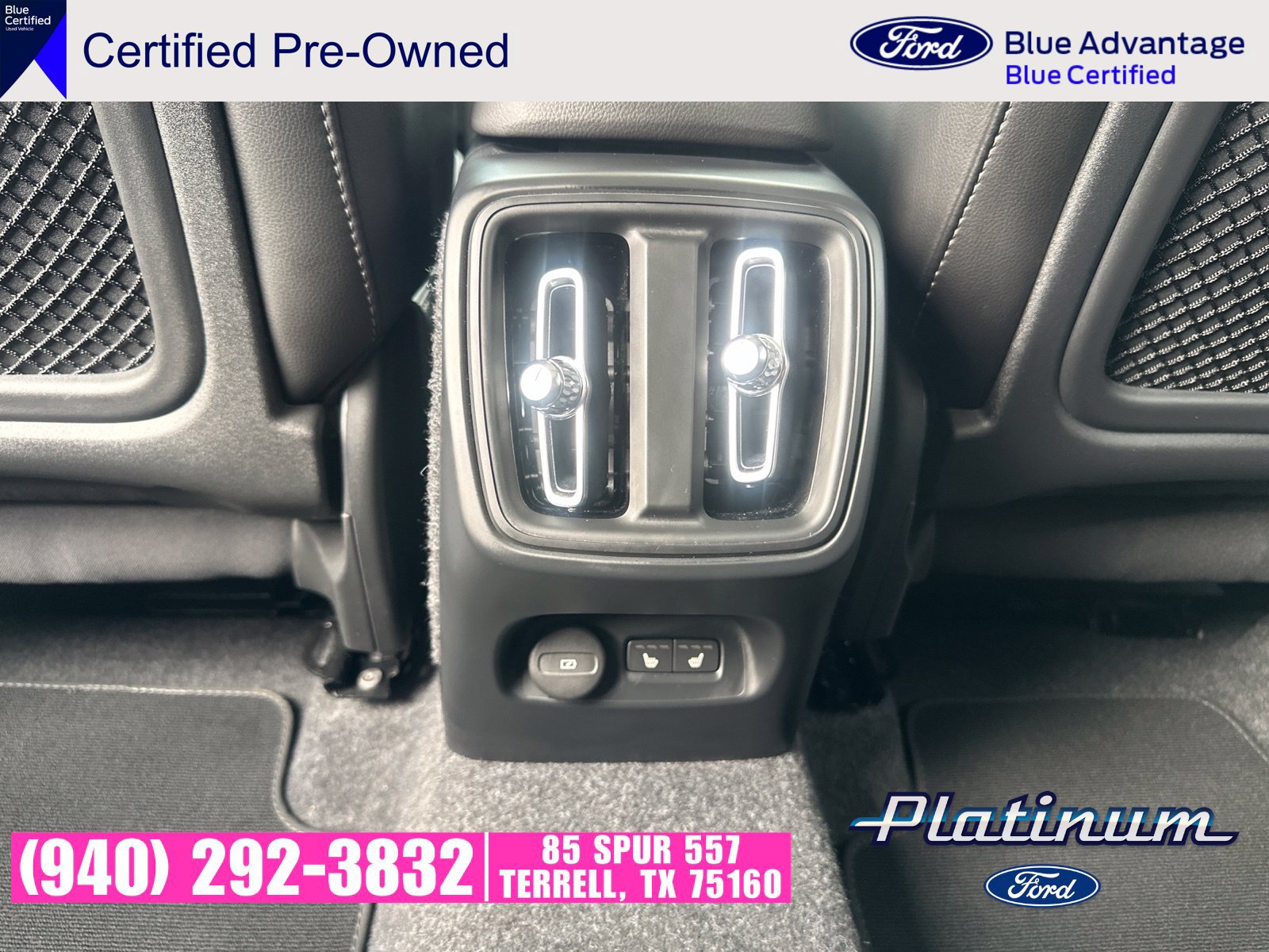 Used 2026 Volvo XC40 B4 Core w/ Climate Package FWD image 13