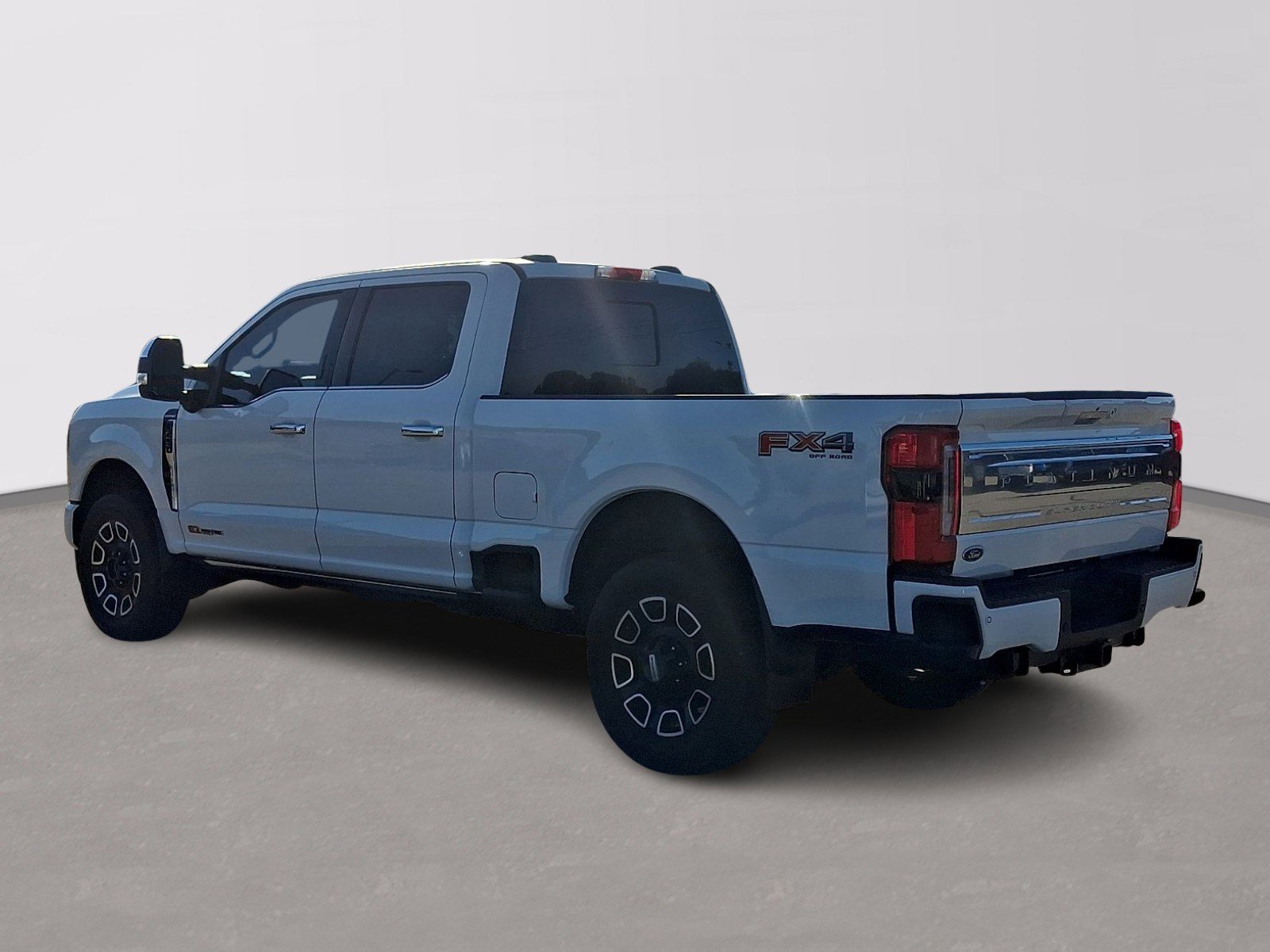 Certified 2024 Ford F250 Platinum AWD/4WD image 4