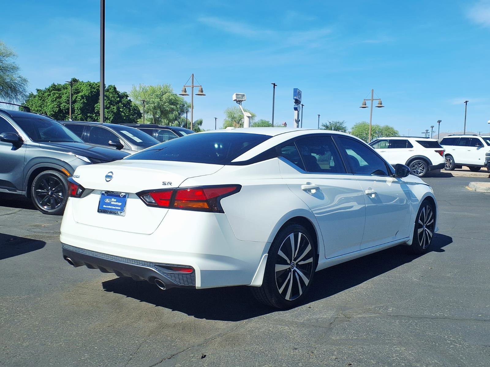 Used 2019 Nissan Altima 2.5 SR w/ SR Premium Package image 4