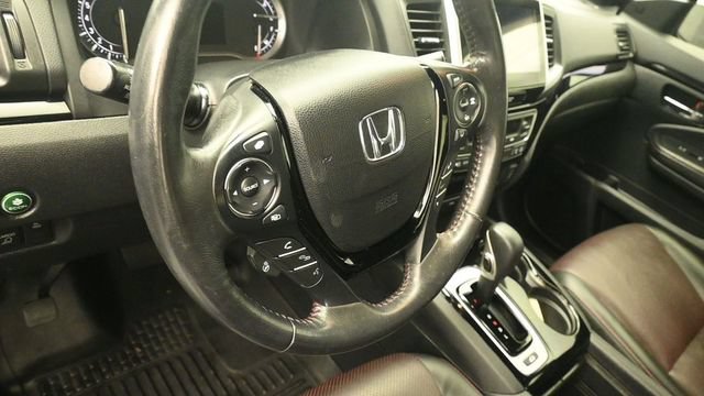 Used 2018 Honda Ridgeline Black Edition image 16