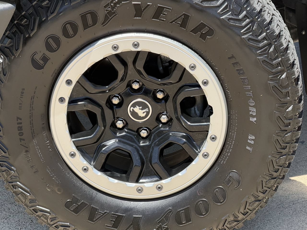 Certified 2021 Ford Bronco Black Diamond w/ Sasquatch Package AWD/4WD image 8
