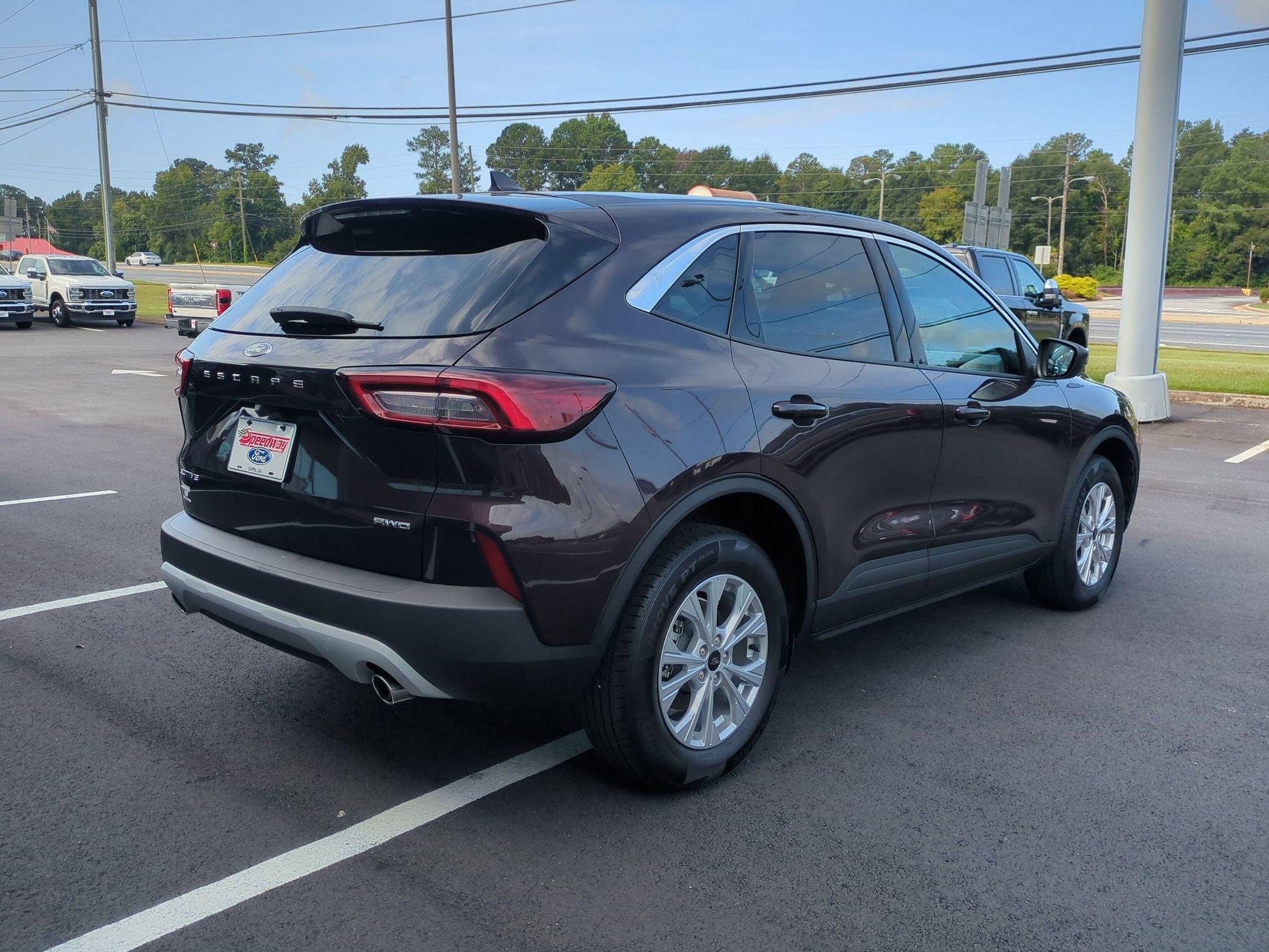 Certified 2023 Ford Escape Active AWD/4WD image 5